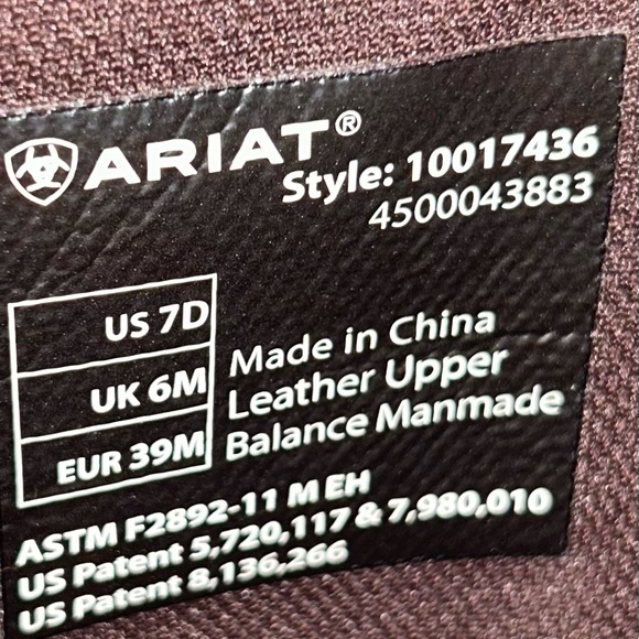 Ariat Workhog H2O Waterproof
Square Toe Work Boot Size 7D - Picture 8 of 8